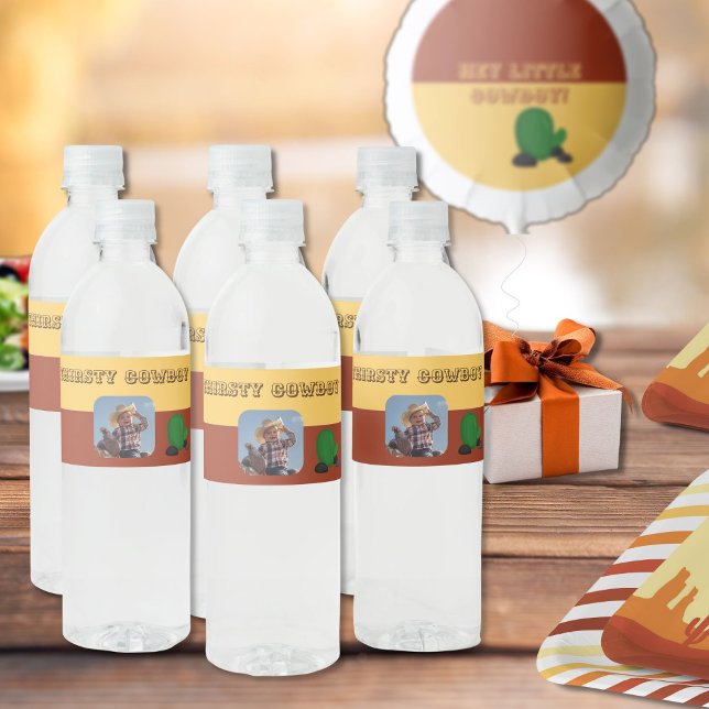 Rótulo De Garrafa De Vinho Foto personalizada de cowboy bonito (Unique photo water label cowboy party)