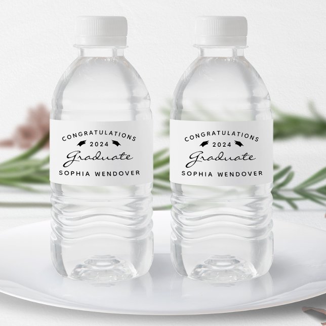 Rótulo De Garrafa De Vinho Graduação do Boné de Script Preto Branco 2024 (Criador carregado)