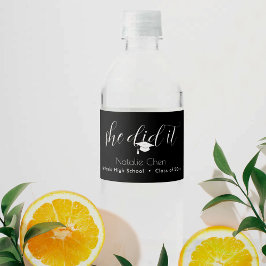 Rótulo De Garrafa De Vinho Negra Moderna Ela Fez Um Diploma Elegante