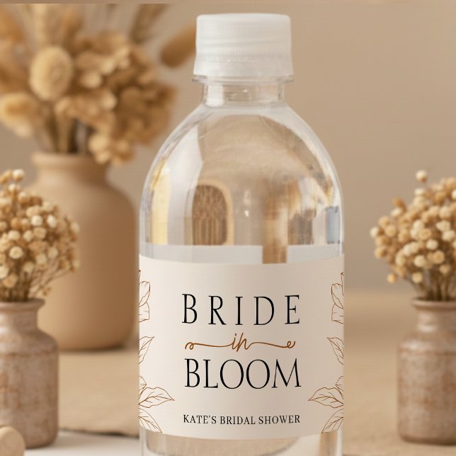 Rótulo De Garrafa De Vinho Noiva em Flor Tân Brown Chuveiro de Noiva (Bride in Bloom Tan Brown Bridal Shower Water Bottle Label
)