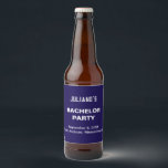 Rótulo do Frasco de Cerveja Azul Escuro<br><div class="desc">Rótulo de garrafa de cerveja azul escura e de texto simples ou de festa, uma cor para o futuro do noivo ou hospedeiros associando o azul com confiança e lealdade. Um design para grupos a serem ou hosts que também preferem texto simples sem elementos de fundo para melhorar a legibilidade....</div>