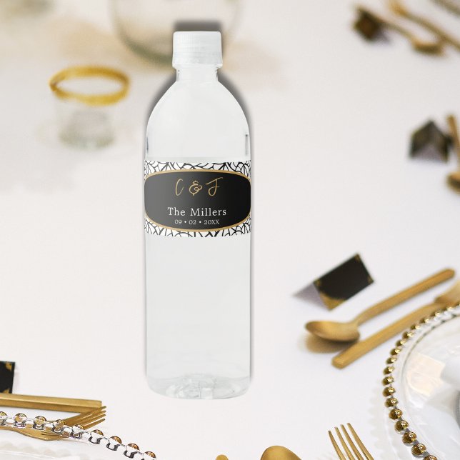 Rótulo Para Garrafa D'água Data do Monograma do Padrão Botânico Moderno de Fo (Modern Botanical Leaf Pattern Monogram Date Water Bottle Label)