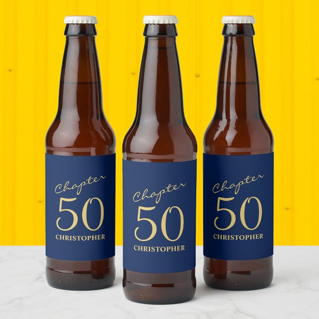 Rótulo Para Garrafa De Cerveja 50º Aniversário Capítulo 50 Azul Dourado (Personalized 50th birthday beer bottle labels in blue and gold.)