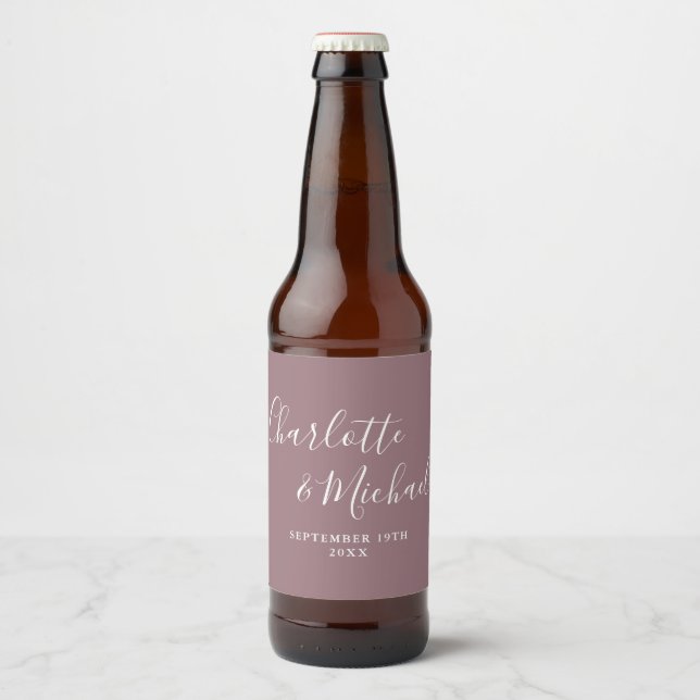 Rótulo Para Garrafa De Cerveja Assinatura Elegante Casamento Roxo Script (Frente)