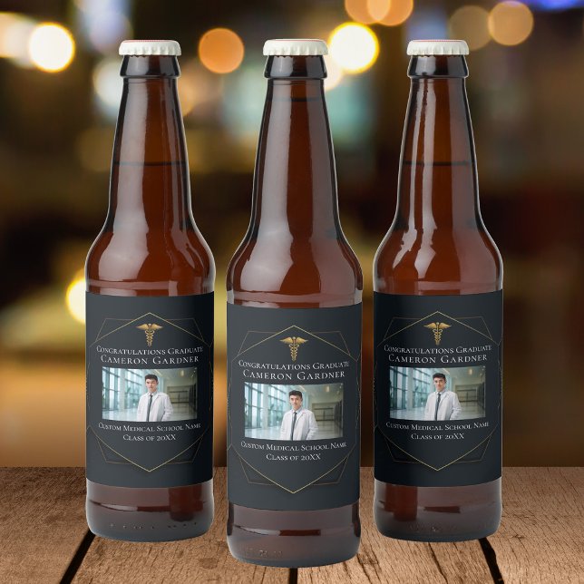 Rótulo Para Garrafa De Cerveja Foto de Graduação da Faculdade de Medicina Dourada (Criador carregado)