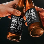 Rótulo Para Garrafa De Cerveja Golfe e cervejas antes da festa de despedida de so<br><div class="desc">Celebre o noivo com uma saída de golfe e esta etiqueta de garrafa de cerveja personalizada para despedida de solteiro. Esta etiqueta simples para cerveja de despedida de solteiro apresenta a frase "golfe e cervejas antes do eu aceito" juntamente com o texto personalizado em um fundo preto clássico. Esta etiqueta...</div>