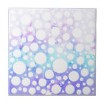 Roxo, cerceta, e aguarela e bolinhas azuis<br><div class="desc">Este teste padrão na moda das bolinhas brancas no roxo,  na cerceta,  e no fundo azul da pintura da aguarela é perfeito para o hipster à moda e original.</div>