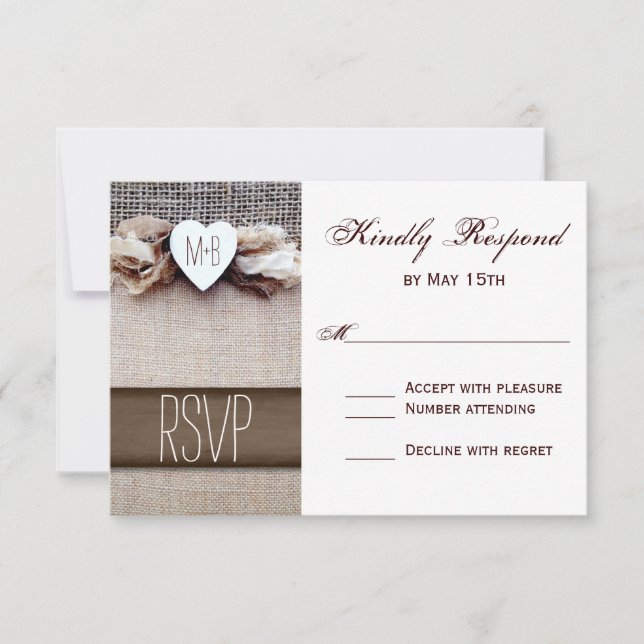 RSVP de Casamento de Iniciais Cardíacas em Burlap  (Frente)