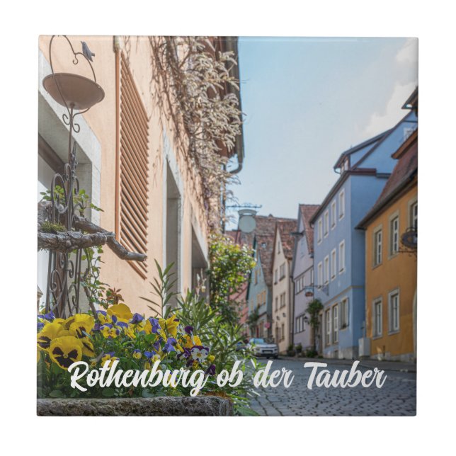 Rua colorida em Rothenburg ob der Tauber (Frente)