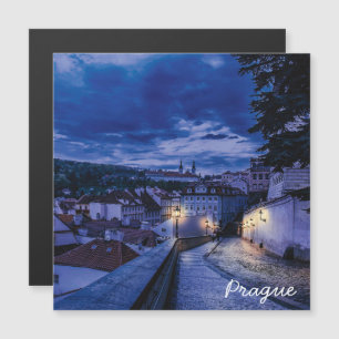 Rua da noite em Praga