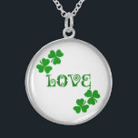 Rua de Colar de Amor Irlandês. Dia de Patrick<br><div class="desc">Adorável colar para o seu Lad Irlandês ou Irlandês. Um colar que você pode usar todos os dias do ano e não apenas em Dia de os namorados ou Rua. Dia de Patrick. Também é um ótimo favor de casamento.</div>