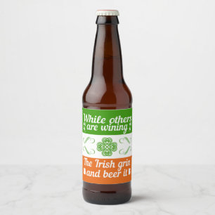 Rua irlandesa engraçada. Etiqueta de cerveja do di