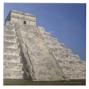 Ruínas maias em Chichen Itza, pirâmide de