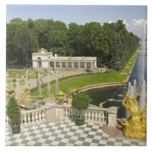 Rússia. Petrodvorets. Palácio Peterhof. Pedro, o