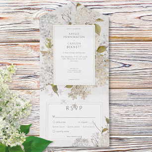 Rustic Romantic White Lilacs sobre Janto Branco
