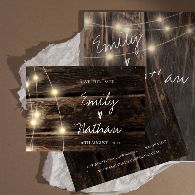 Rustic Wood String Luz Casamento Salve a Data (Rustic Wood String Lights Wedding Save the Date)