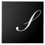 S Monograma Branco inicial em preto<br><div class="desc">Letra branca clássica monograma em fundo preto,  S.</div>