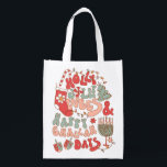 Sacola Ecológica Natal Chanukah hanukkah Groovy Vibes<br><div class="desc">É um mash de férias com uma sacola de presentes divertida Holly Jolly Vibes e Happy Challah Days. Cores engraçadas de vermelhos, pinks e verdes com ícones de Natal e Chanukah ou Hanukkah, menorah, dreidel, árvore de natal, estocagem, luzes, estrela judia de David e cana doce. Saco de presente de...</div>