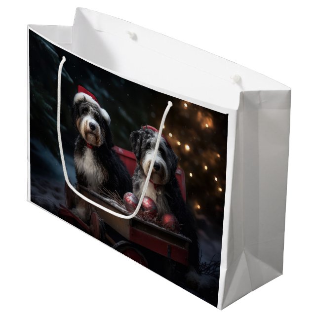 Sacola Para Presentes Grande Bernedoodle Snowy Sleigh Decência de Natal (Frente inclinada)