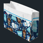 Sacola Para Presentes Grande Blue Snowman e Blue Christmas Tree Gift Bag<br><div class="desc">Artesanatos de Snowman Azul e Árvore de Natal Grande Oferta de Saco para Presente > Fornecimentos de Emissão de Presente > Sacos para Presente</div>