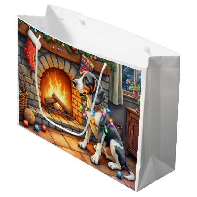 Sacola Para Presentes Grande Bluetick Coonhound Fireplace with Christmas Lights (Frente inclinada)