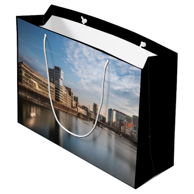 Sacola Para Presentes Grande Dusseldorf Alemanha (Verso inclinado)