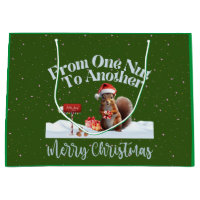 Esquilo De Natal De Um Pó Para Outro