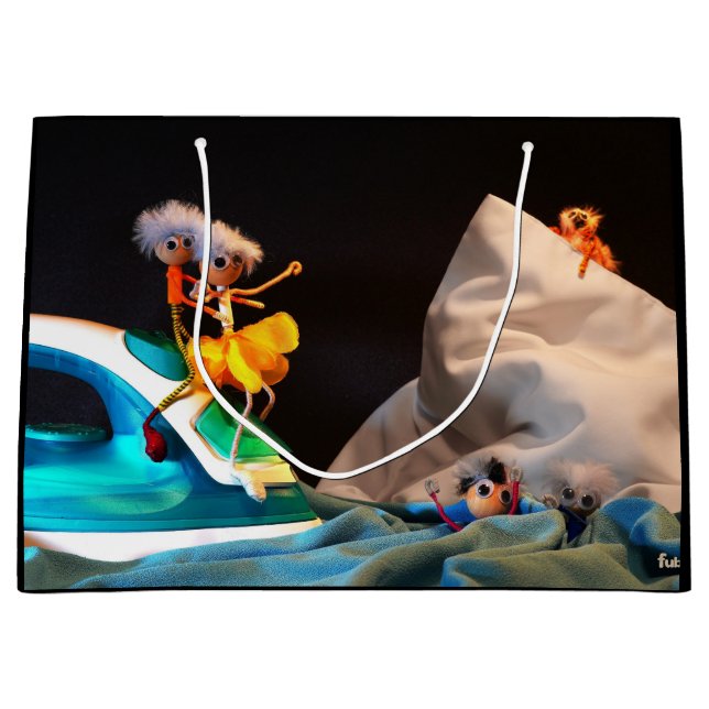 Sacola Para Presentes Grande Fubby in de iconische Fimscene van de Titanic. (Frente)