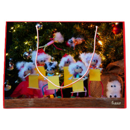 Sacola Para Presentes Grande Fubby Kerstkoor met humoristisch detail.