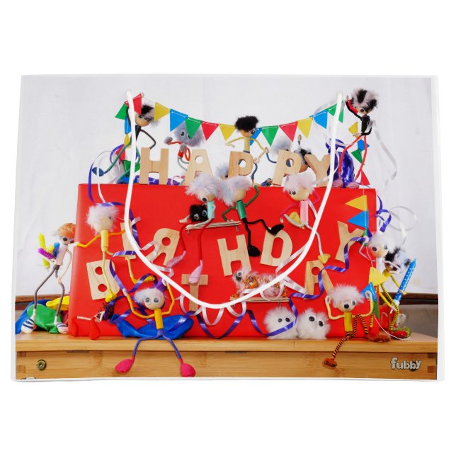 Sacola Para Presentes Grande Fubby's die feest vieren voor verjaardag. (Frente)