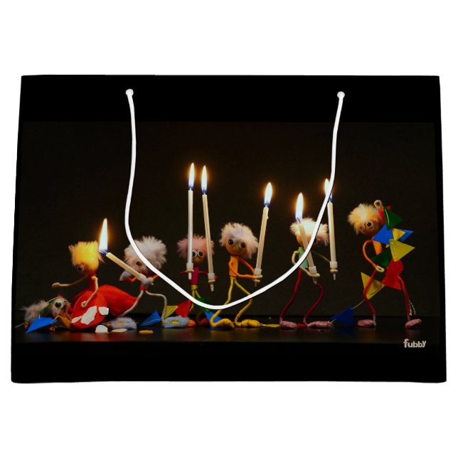 Sacola Para Presentes Grande Fubby's die feestelijk met kaarsjes lopen, grappig (Frente)