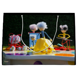 Sacola Para Presentes Grande Fubby's met Tulpen jurk bij atelier.