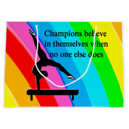 SACOLA PARA PRESENTES GRANDE GAROTA DA GINÁSTICA DO CHAMPION