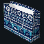 Sacola Para Presentes Grande Hanukkah Fair Isle Faux Knit Sweater<br><div class="desc">Acalme-se os feriados,  enrolando seus presentes neste suéter de isle justo,  inspirado em design que contém flocos de neve e menorras.</div>