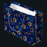 Sacola Para Presentes Grande Hanukkah Menorah Blue Star Jewish<br><div class="desc">Hanukkah Menorah,  estrela azul,  judeu,  saco de presentes padrão.</div>