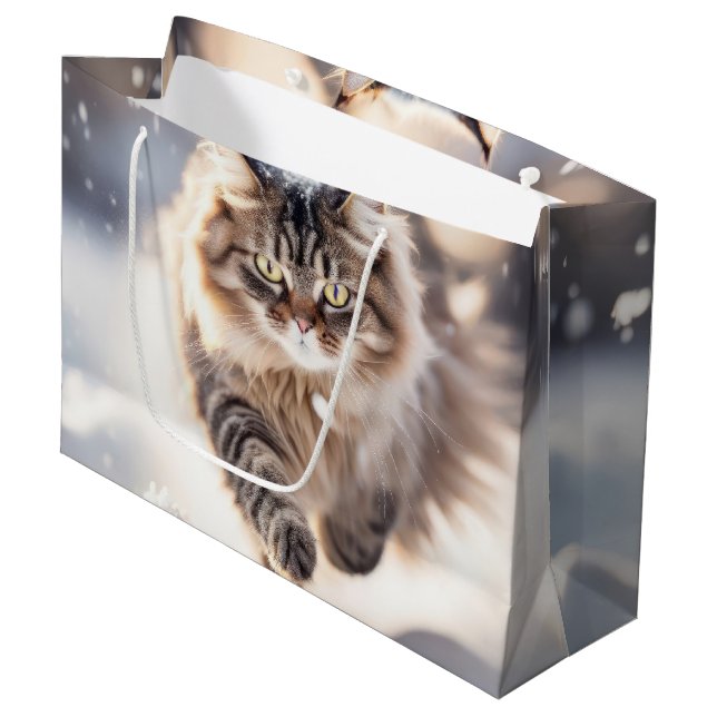 Sacola Para Presentes Grande Maine Coon Dashing Through the Snow (Frente inclinada)