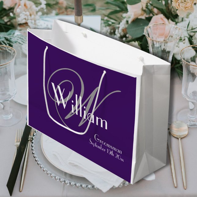 Sacola Para Presentes Grande Monograma de presentes no padrinho de casamento +  (A Wonderful Groomsman Gift - Monogram + Name Purple White Gray Large Gift Bag.)