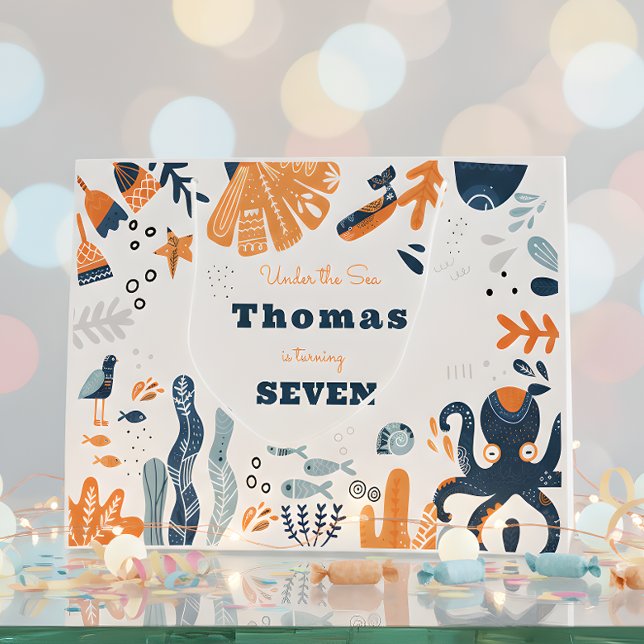 Sacola Para Presentes Grande Nórdico Sob o aniversário de criança do Mar (Criador carregado)