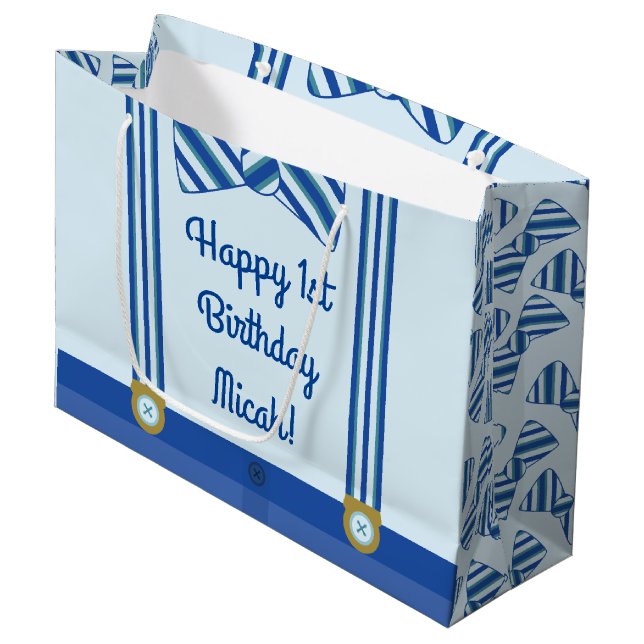 Sacola Para Presentes Grande Partido de primeiro aniversario do menino pequeno (Frente inclinada)