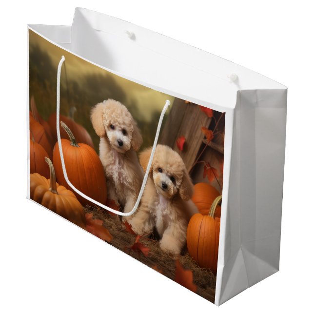 Sacola Para Presentes Grande Poodle Puppy Autumn Delight Pumpkin (Frente inclinada)