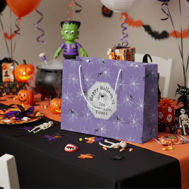 Sacola Para Presentes Grande Púrpura Aranha Assustadora Wee Halloween (Fun Purple and Black Spiderweb Gift Wrap. Creepy Spider & Web Illustration for Spooky Halloween)