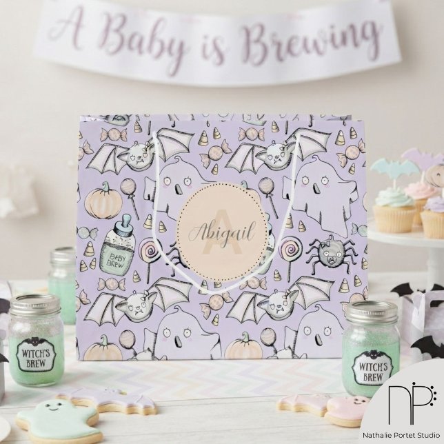 Sacola Para Presentes Grande Saco de Presente Grande de Halloween Bebê Roxo Pas (Monogrammed halloween kids large gift bag in pastel purple for october birthday or halloween party)