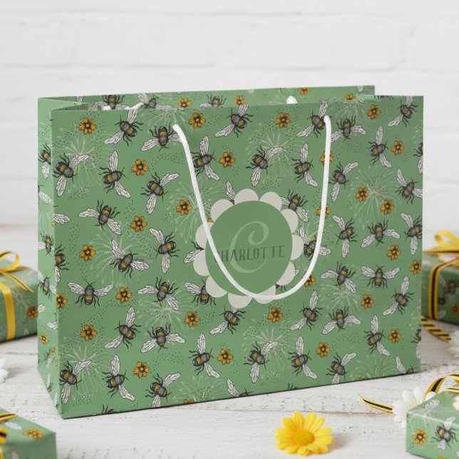 Sacola Para Presentes Grande Trendy Sage Green Buzzing Summer Bees (Modern Floral Bee Gift Bags for Nature Lover. Botanical Vintage Honeybee & Flowers Pattern For Her )