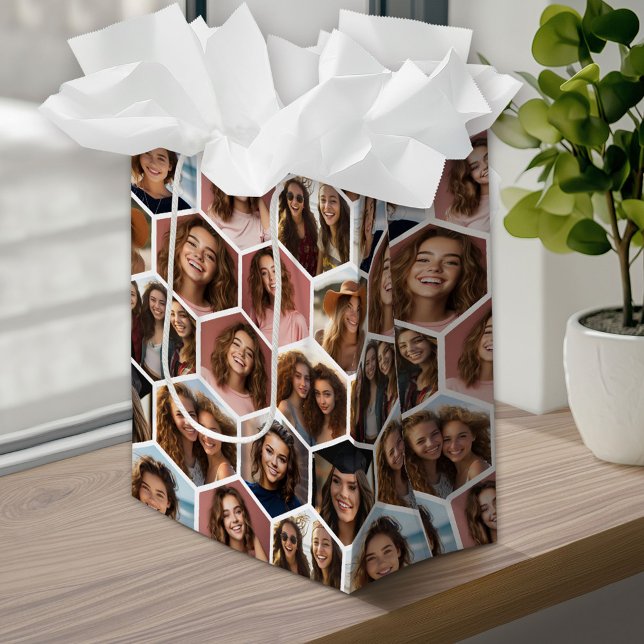 Sacola Para Presentes Média 12 Colagem de Fotos - funky hexagon honeycomb (Custom Gift Bag)