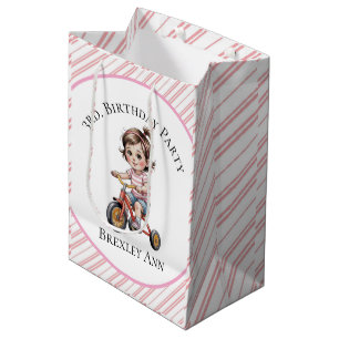 Sacola Para Presentes Média 3º. Aniversário da garota em uma festa triciclo Ob