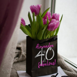 Sacola Para Presentes Média 40 and Fabulous Pink and Black Personalized