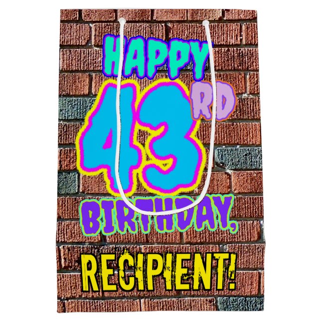 Sacola Para Presentes Média 43º aniversário: Diversão, Grafite Urbano Inspirad (Verso)