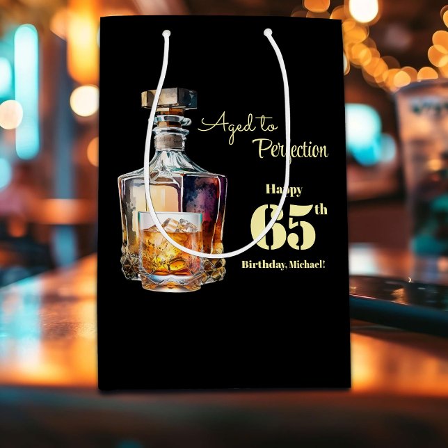 Sacola Para Presentes Média Aged to Perfection Men's 65th Whiskey Birthday  (Criador carregado)