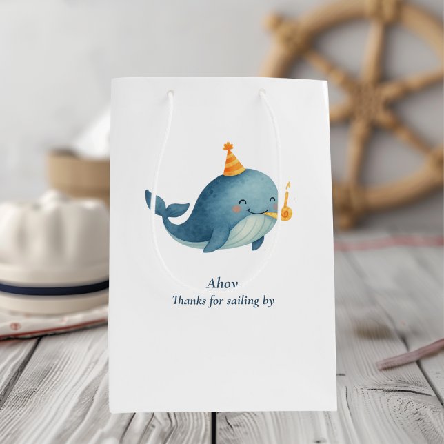 Sacola Para Presentes Média Ahoy Whale Obrigado Gift Bag | Aniversário Náutico (Criador carregado)