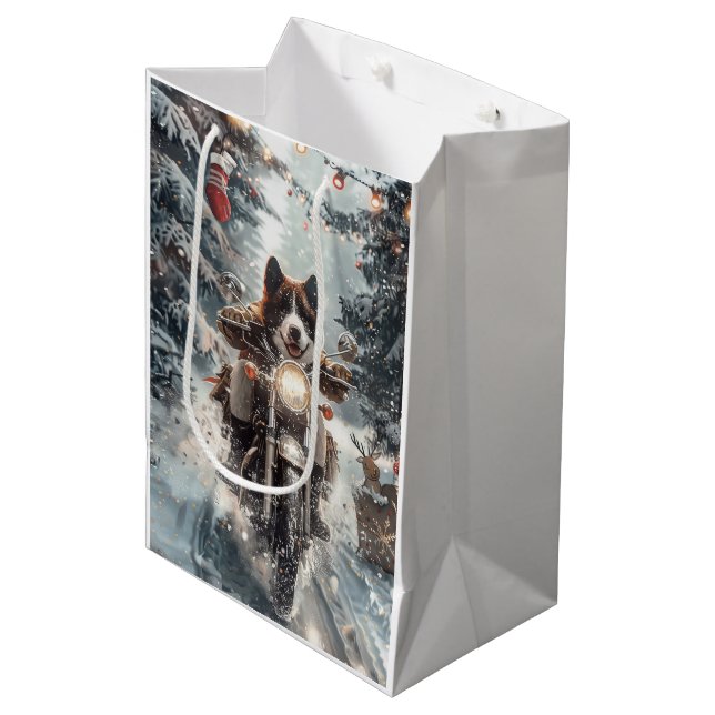 Sacola Para Presentes Média American Akita Dog Andando no Natal (Frente inclinada)